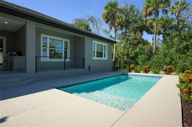$1,290,000 | 27 South Riverwalk Drive, Palm Coast, FL 32137