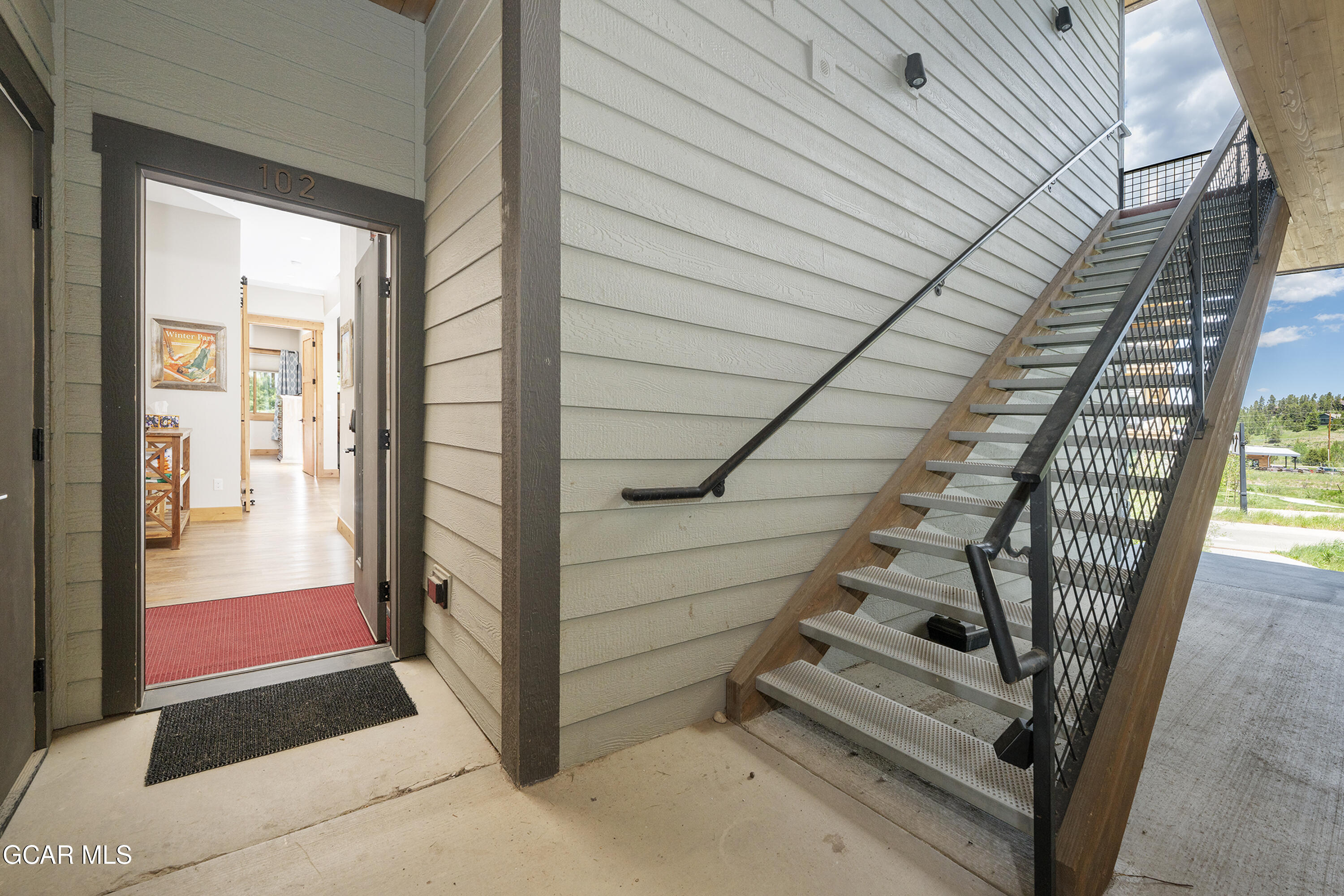 40 Springview Lane Fraser, CO 80442 - Photo 26 of 36 a view of entryway