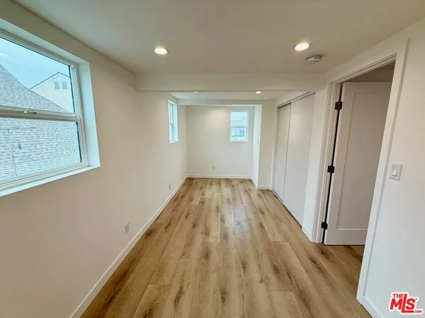 $1,995 | 1021 Venice Boulevard, Unit 4, Los Angeles, CA 90015