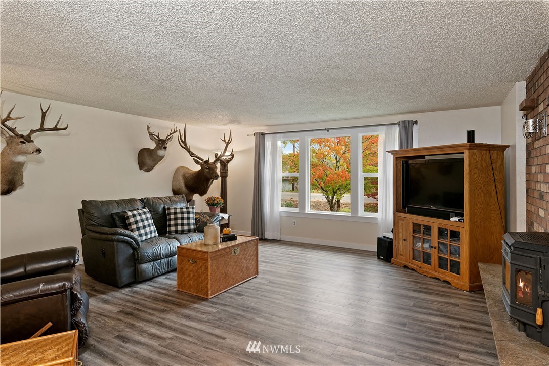 210 Northeast Newkirk Road Belfair, WA 98528 - Photo 12 of 35 Gallery Image 12