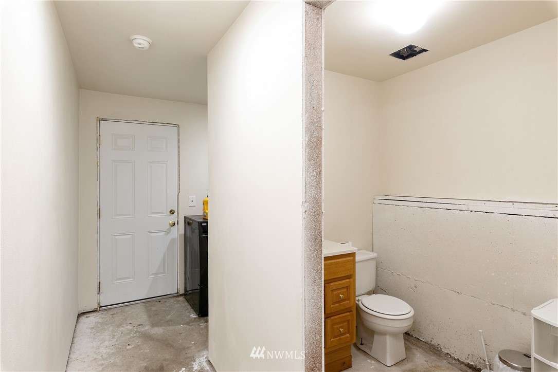 210 Northeast Newkirk Road Belfair, WA 98528 - Photo 23 of 35 Gallery Image 23