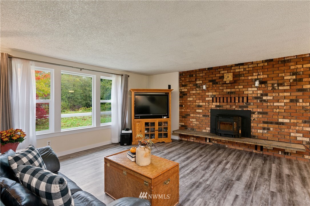 210 Northeast Newkirk Road Belfair, WA 98528 - Photo 10 of 35 Gallery Image 10