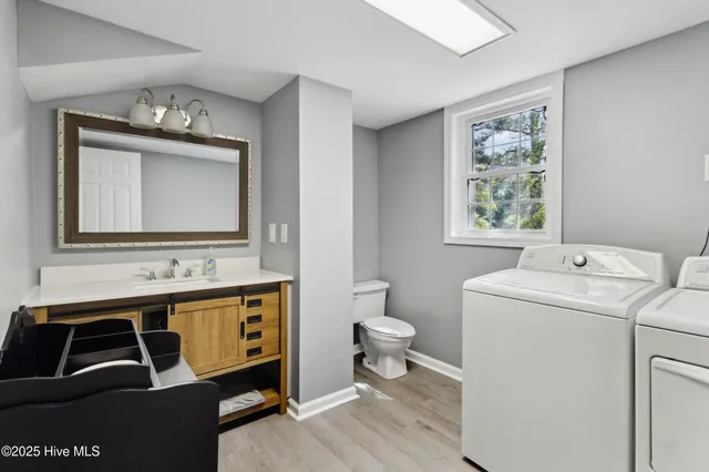 $399,000 | 975 River Bend Drive, Burgaw, NC 28425