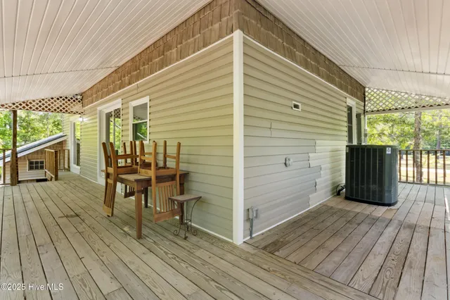 $399,000 | 975 River Bend Drive, Burgaw, NC 28425