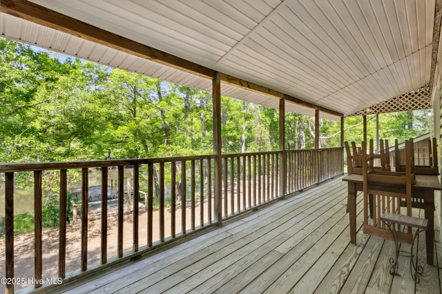 $399,000 | 975 River Bend Drive, Burgaw, NC 28425
