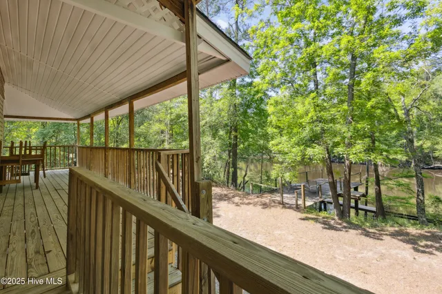 $399,000 | 975 River Bend Drive, Burgaw, NC 28425
