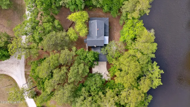 $399,000 | 975 River Bend Drive, Burgaw, NC 28425