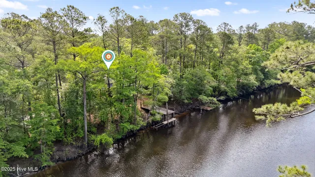 $399,000 | 975 River Bend Drive, Burgaw, NC 28425