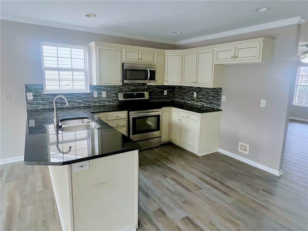 12 Falcon Ridge Way Greer, SC 29650 - Photo 7 of 36 Gallery Image 7