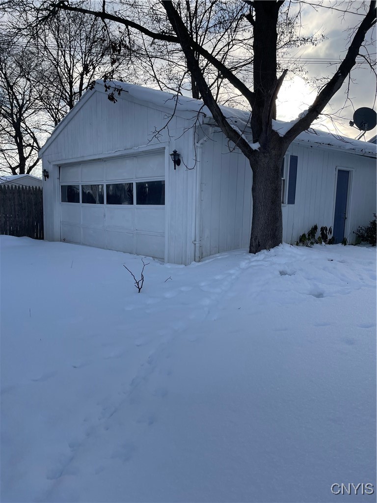 19 Grove Avenue Auburn, NY 13021 - Photo 2 of 16 Detached garage