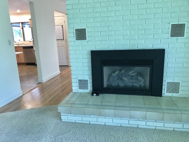 1725 Alpine Road Traverse City, MI 49686 - Photo 16 of 37 1836747-15.JPG