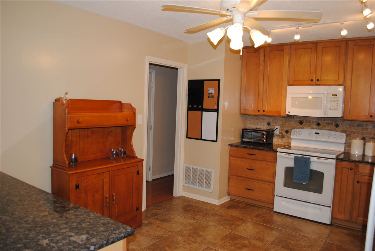 7604 Fiesta Way Raleigh, NC 27615 - Photo 4 of 25 Photo 4