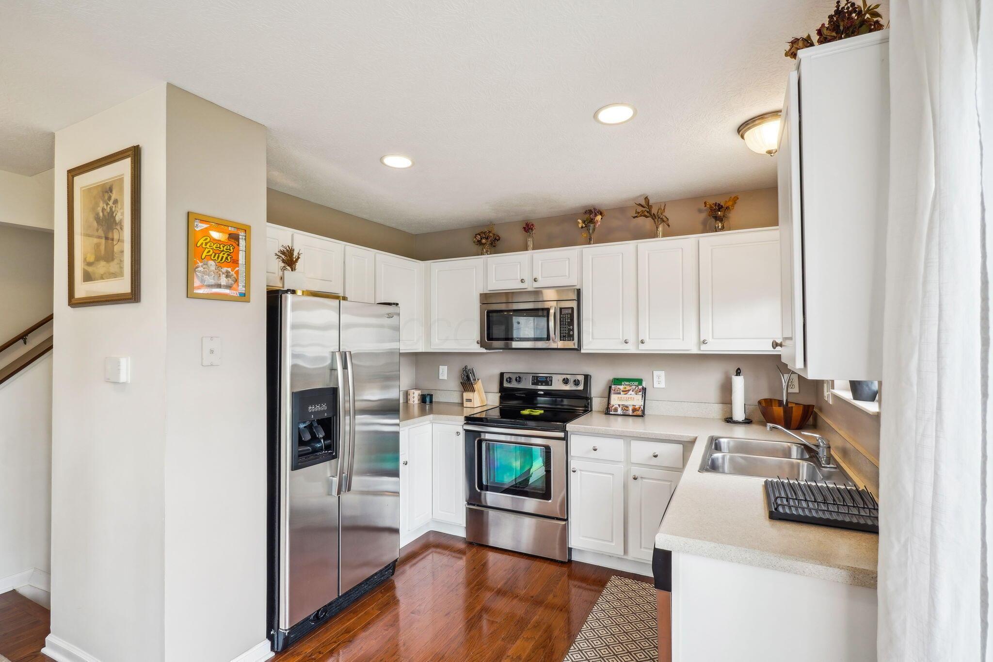 6212 Joes Hopper Road Columbus, OH 43230 - Photo 16 of 61 Kitchen
