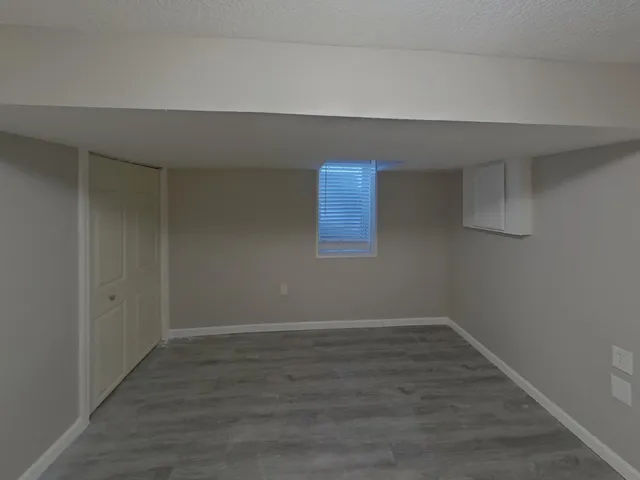 $2,499 | 2931 Woodbridge Street, Roseville, MN 55113