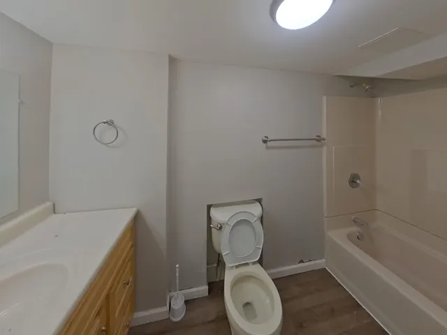 $2,499 | 2931 Woodbridge Street, Roseville, MN 55113