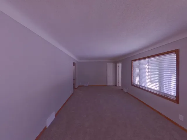 $2,499 | 2931 Woodbridge Street, Roseville, MN 55113