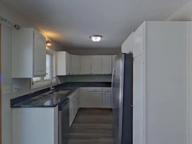 $2,499 | 2931 Woodbridge Street, Roseville, MN 55113