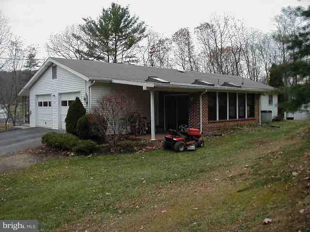 6515 Spring Road Shermans Dale, PA 17090 - Photo 6 of 7 Gallery Image 6