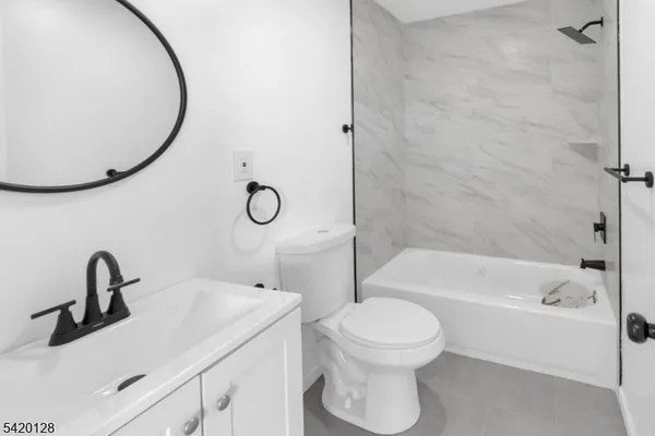 $2,400 | 157 Fairmount Avenue, Unit 2, Newark, NJ 07103