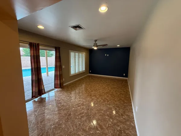 $2,800 | 4028 West Augusta Avenue, Phoenix, AZ 85051