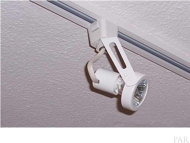 216 Milton Road Pensacola, FL 32507 - Photo 12 of 17 New Lighting