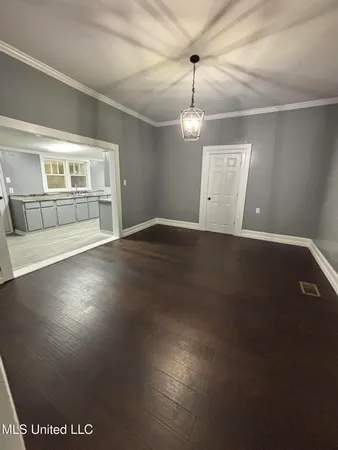 $215,000 | 313 Garfield Street, New Albany, MS 38652