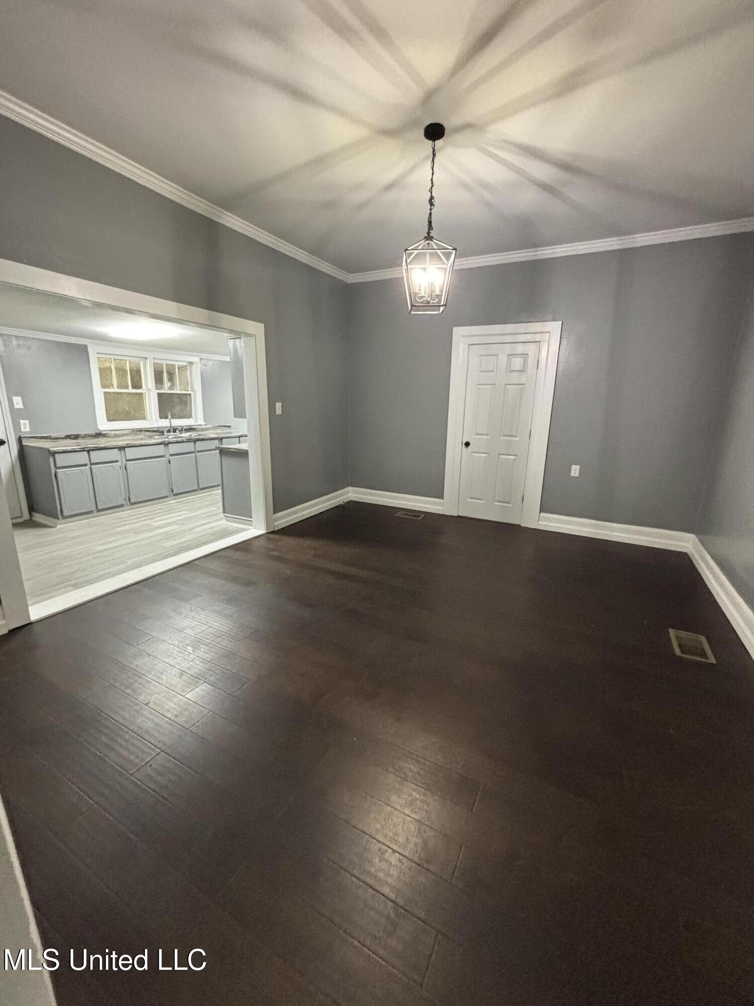 313 Garfield Street New Albany, MS 38652 - Photo 5 of 13 Dining Room