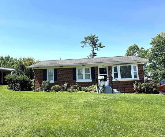 $195,000 | 4100 West Maryland Street, Evansville, IN 47720