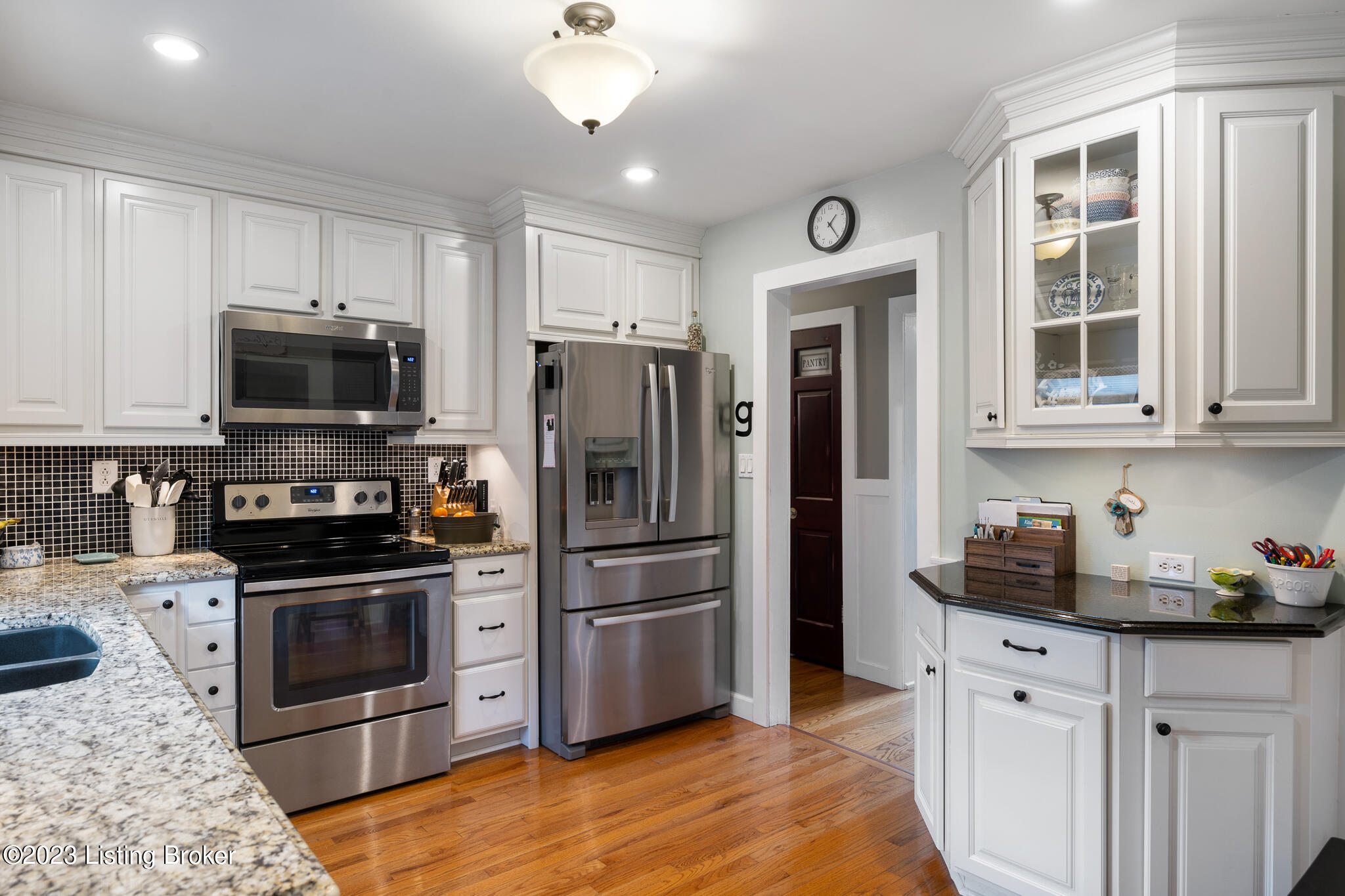 11211 Finchley Road Louisville, KY 40243 - Photo 8 of 40 09
