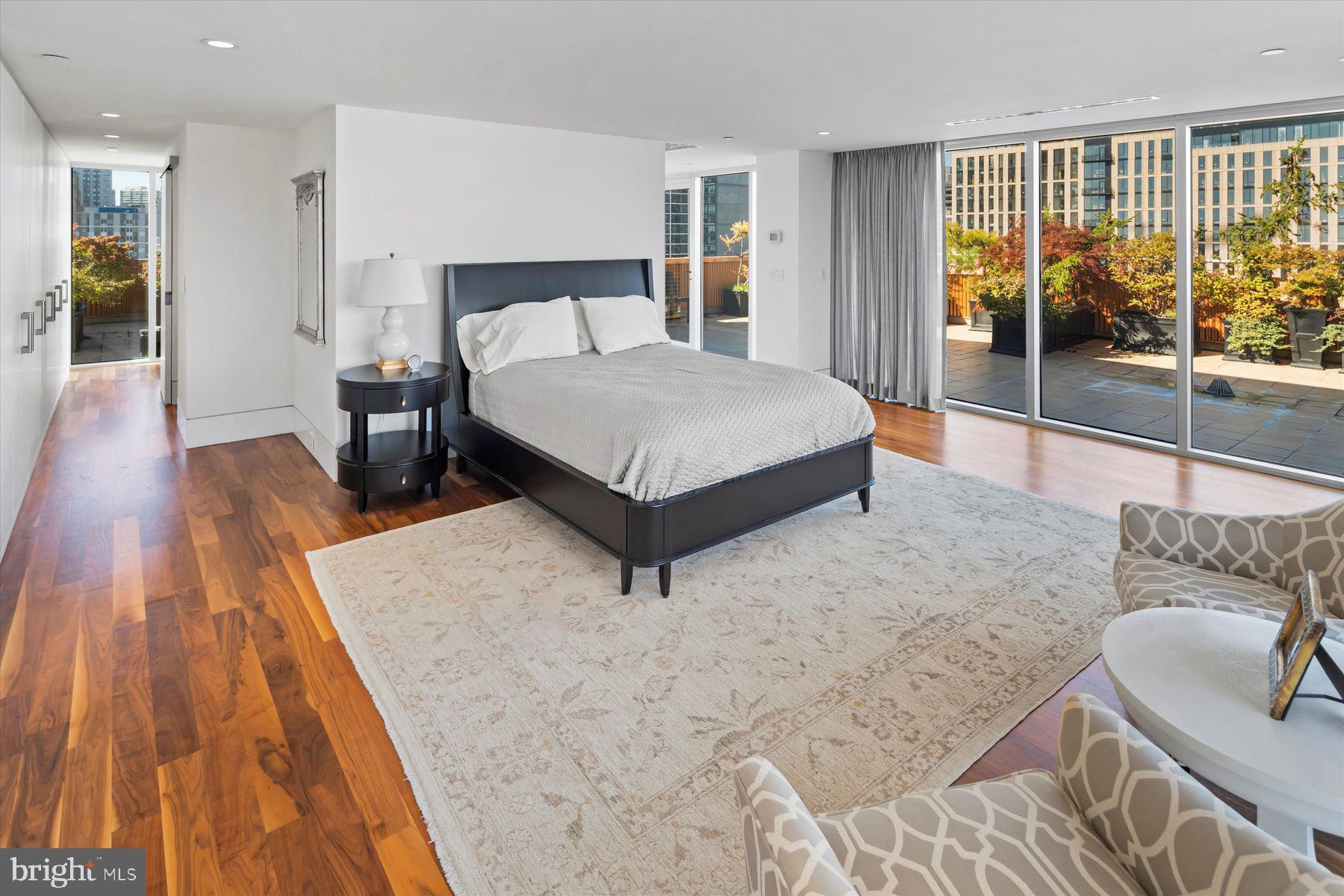 1101 Locust Street, Unit 11E Philadelphia, PA 19107 - Photo 32 of 46