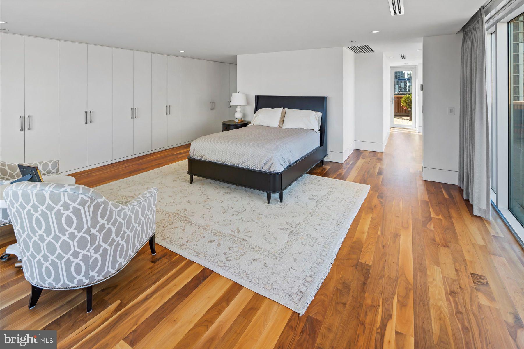 1101 Locust Street, Unit 11E Philadelphia, PA 19107 - Photo 33 of 46