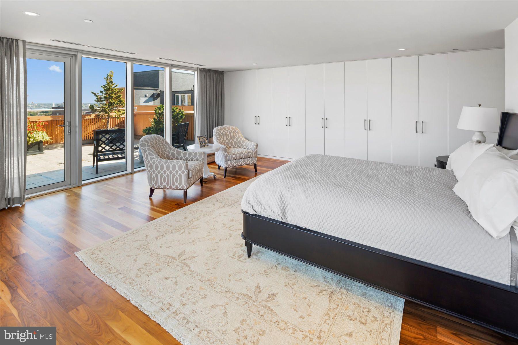 1101 Locust Street, Unit 11E Philadelphia, PA 19107 - Photo 34 of 46