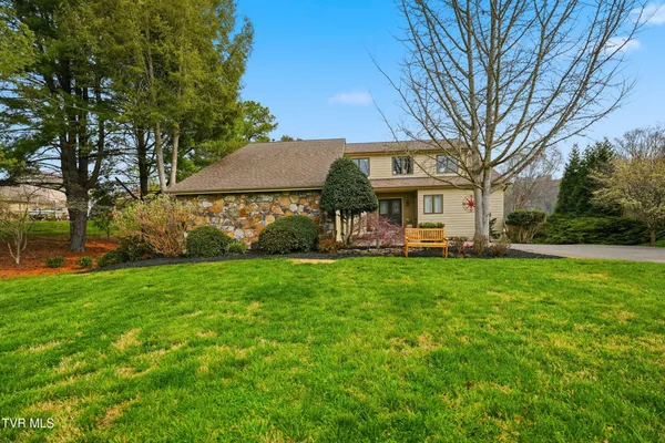 $965,000 | 236 Lake Meadow Drive, Gray, TN 37615
