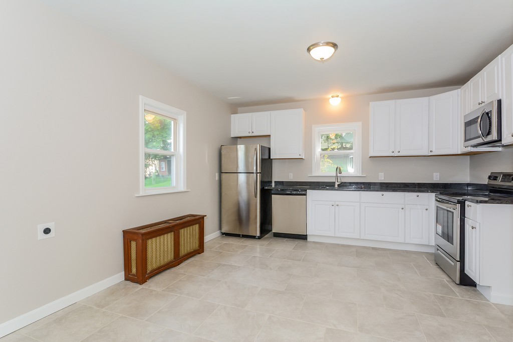 67 Whipple Street Worcester, MA 01607 - Photo 13 of 30 Gallery Image 13