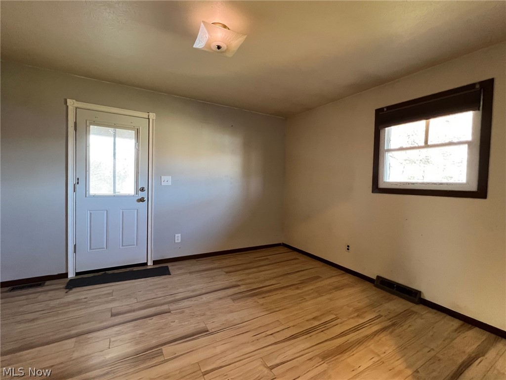 13882 Radcliffe Road Chardon, OH 44024 - Photo 13 of 34