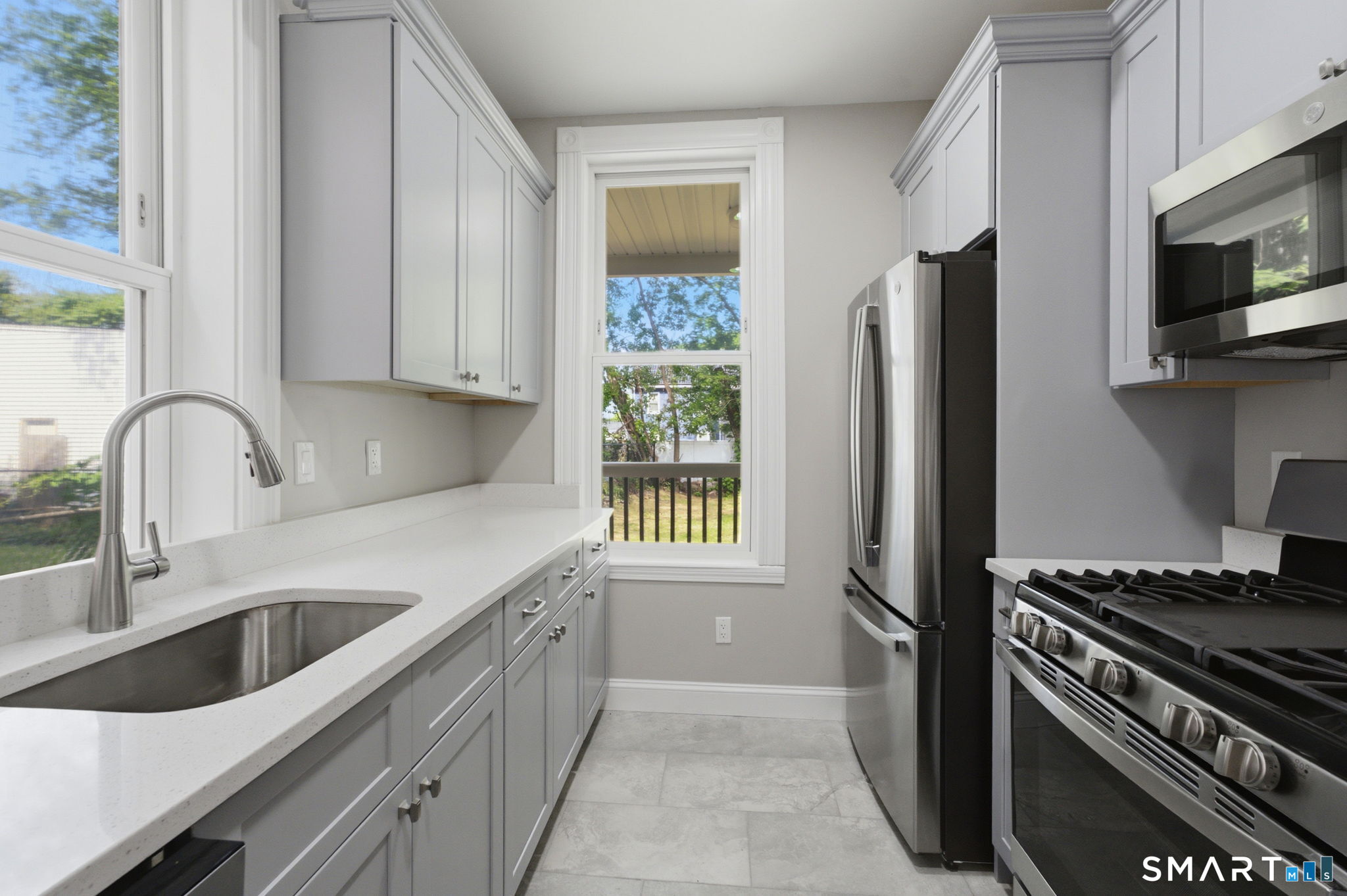 41 Center Street Hartford, CT 06120 - Photo 18 of 38