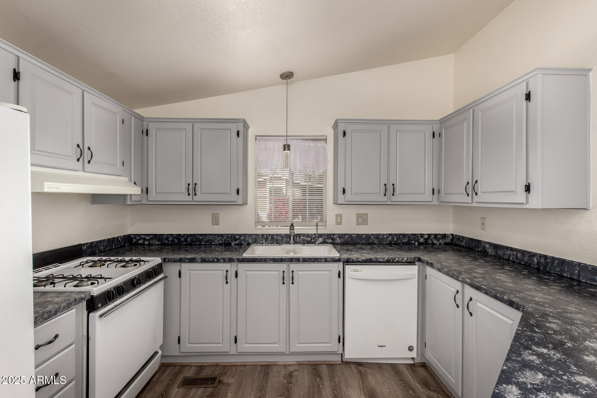 201 South Greenfield Road, Unit 144 Mesa, AZ 85206 - Photo 12 of 36 12 - Greenfield