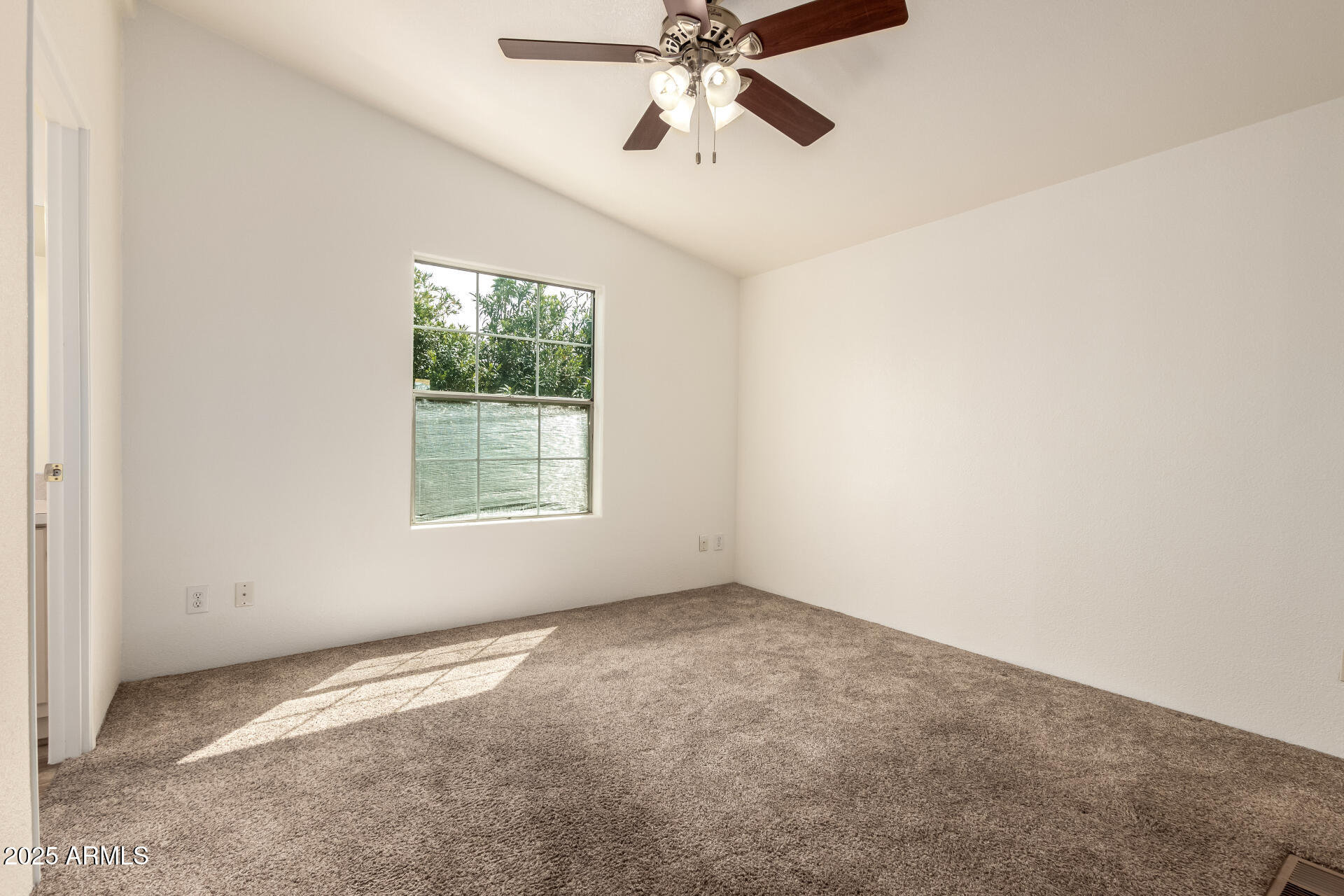 201 South Greenfield Road, Unit 144 Mesa, AZ 85206 - Photo 13 of 36 13 - Greenfield