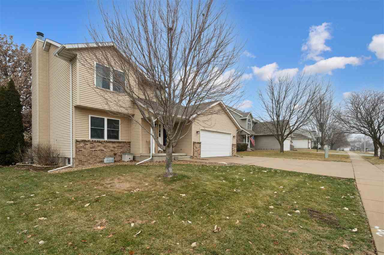 3000 Primrose Street Marion, IA 52302 - Photo 2 of 32 Gallery Image 2
