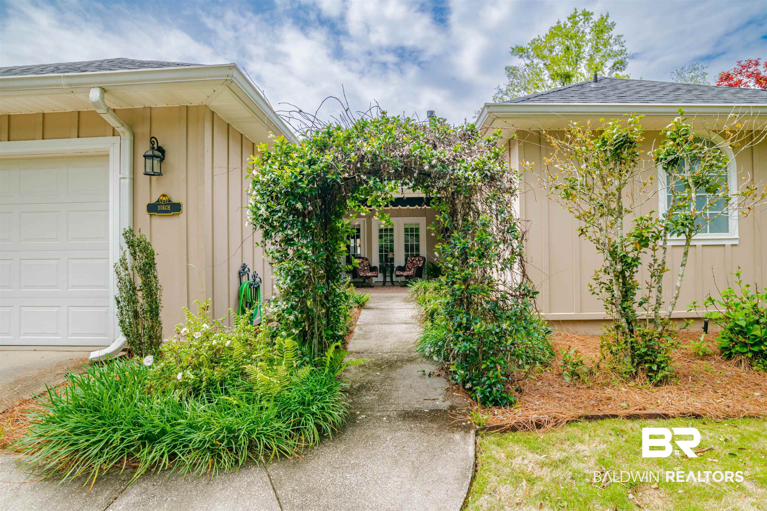 211 Savannah Circle Foley, AL 36535 - Photo 3 of 46