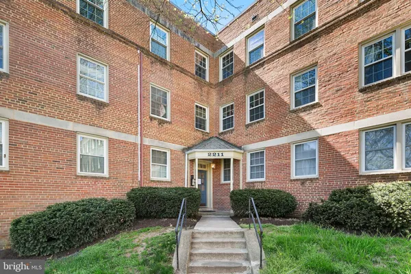 $295,000 | 2211 Washington Avenue, Unit 303, Silver Spring, MD 20910