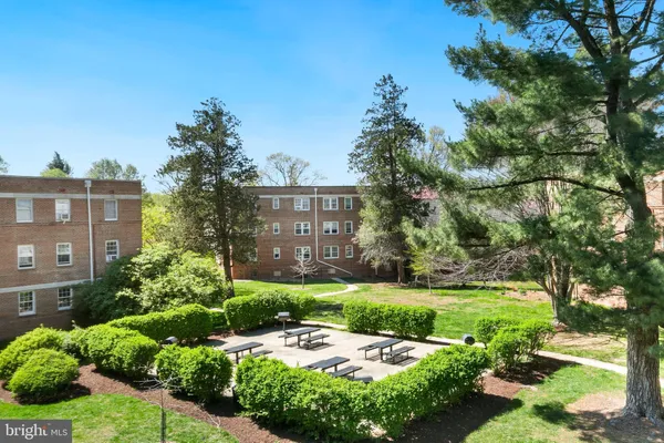 $295,000 | 2211 Washington Avenue, Unit 303, Silver Spring, MD 20910