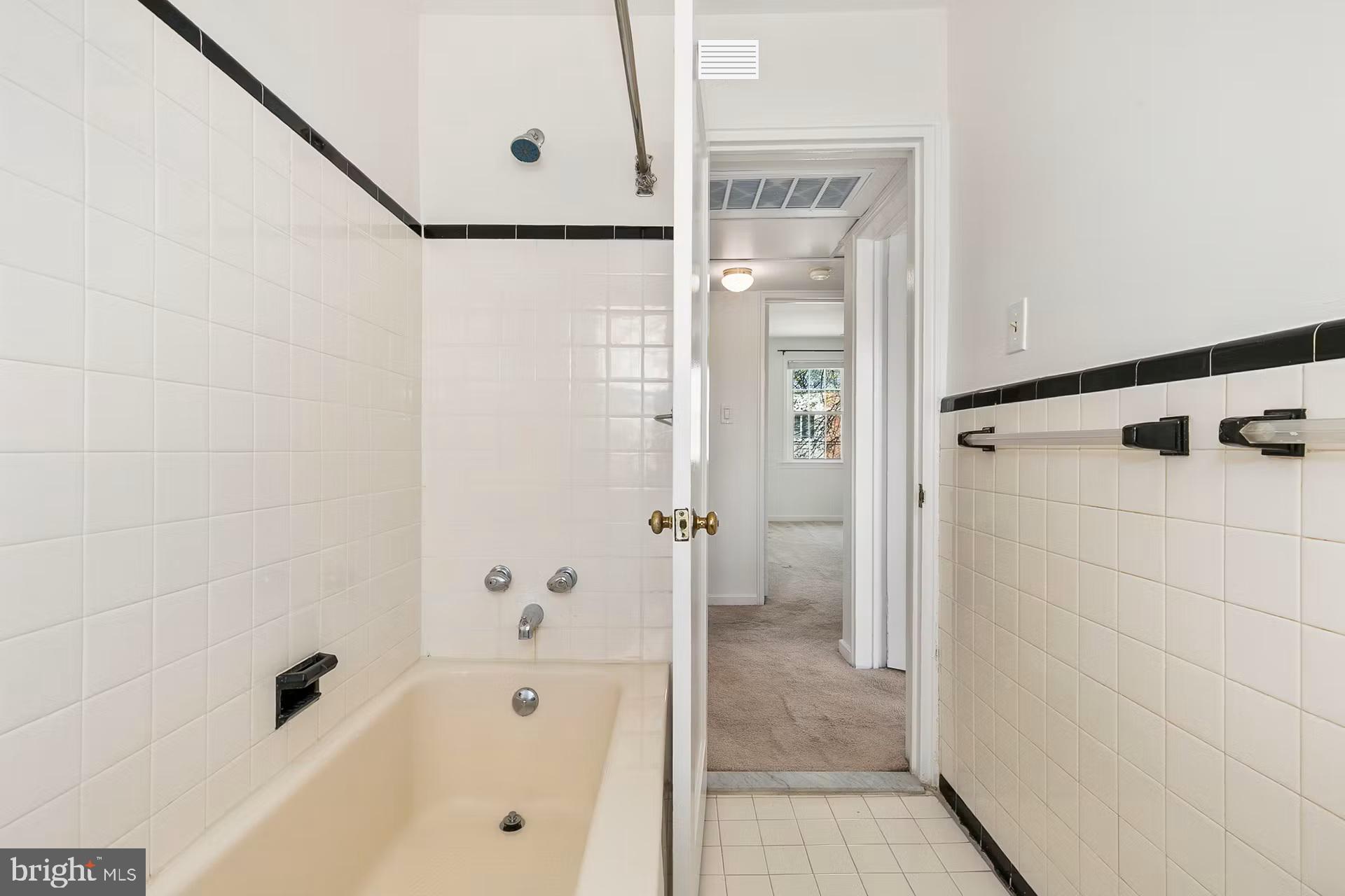 2211 Washington Avenue, Unit 303 Silver Spring, MD 20910 - Photo 26 of 30