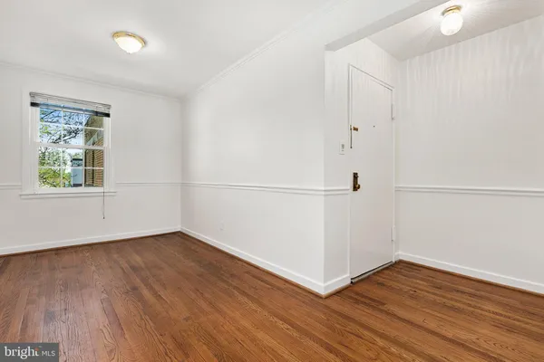 $295,000 | 2211 Washington Avenue, Unit 303, Silver Spring, MD 20910
