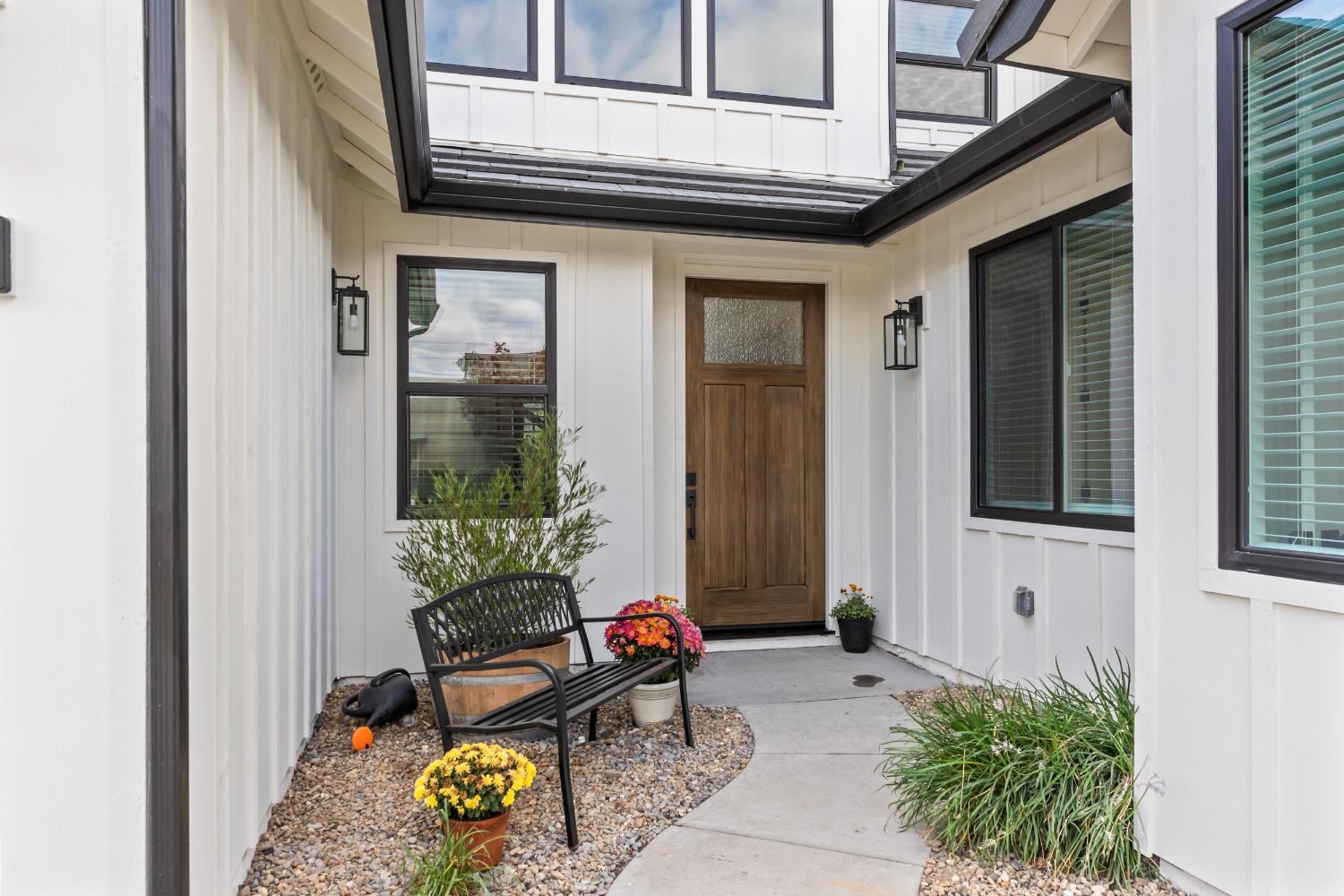688 Cindy Drive Ripon, CA 95366 - Photo 3 of 57 a building outdoor space with furniture