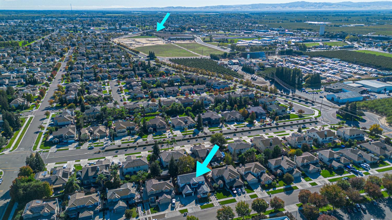 688 Cindy Drive Ripon, CA 95366 - Photo 52 of 57 an aerial view of multiple house