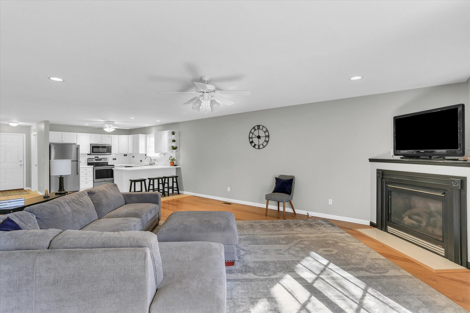 906 Waters Edge Road Champaign, IL 61822 - Photo 9 of 26 Gallery Image 9