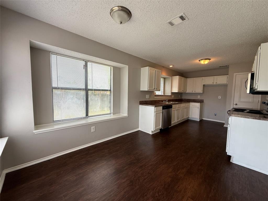 1330 Planters Road Mesquite, TX 75149 - Photo 14 of 28