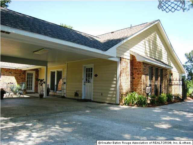 13868 Cypress Ridge Avenue Baton Rouge, LA 70817 - Photo 3 of 12 Gallery Image 3