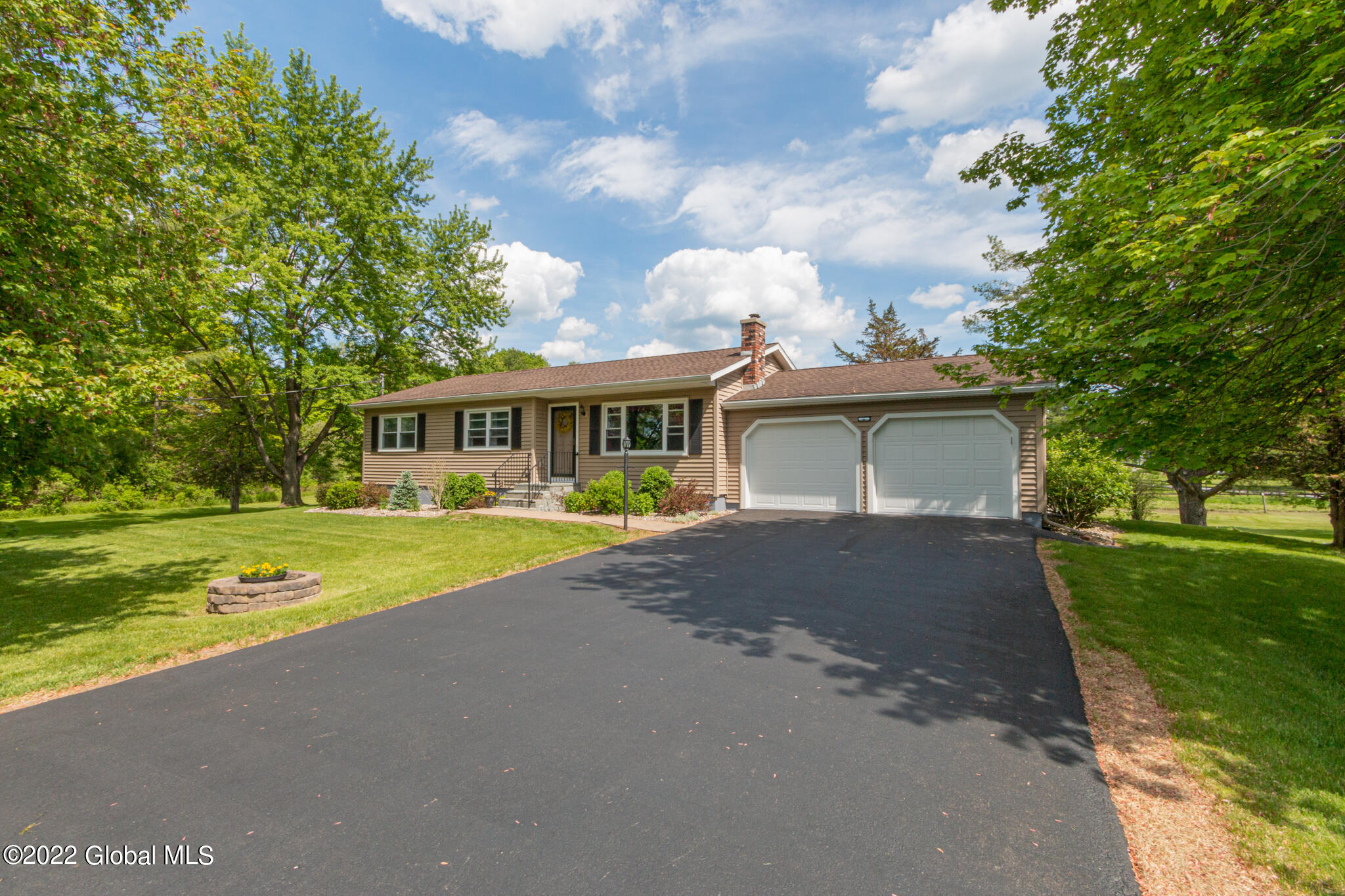 37 Ashdown Road Ballston Lake, NY 12019 - Photo 1 of 39 37 Ashdown Rd-20